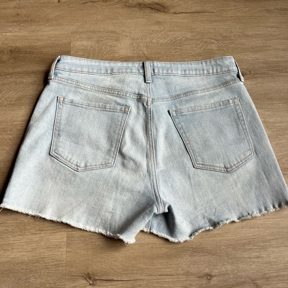 Old Navy OG Straight Jean Shorts SZ 10 - Picture 5 of 5
